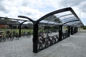 Maatwerk overdekte fietsenstalling Klaver Fietsparkeren