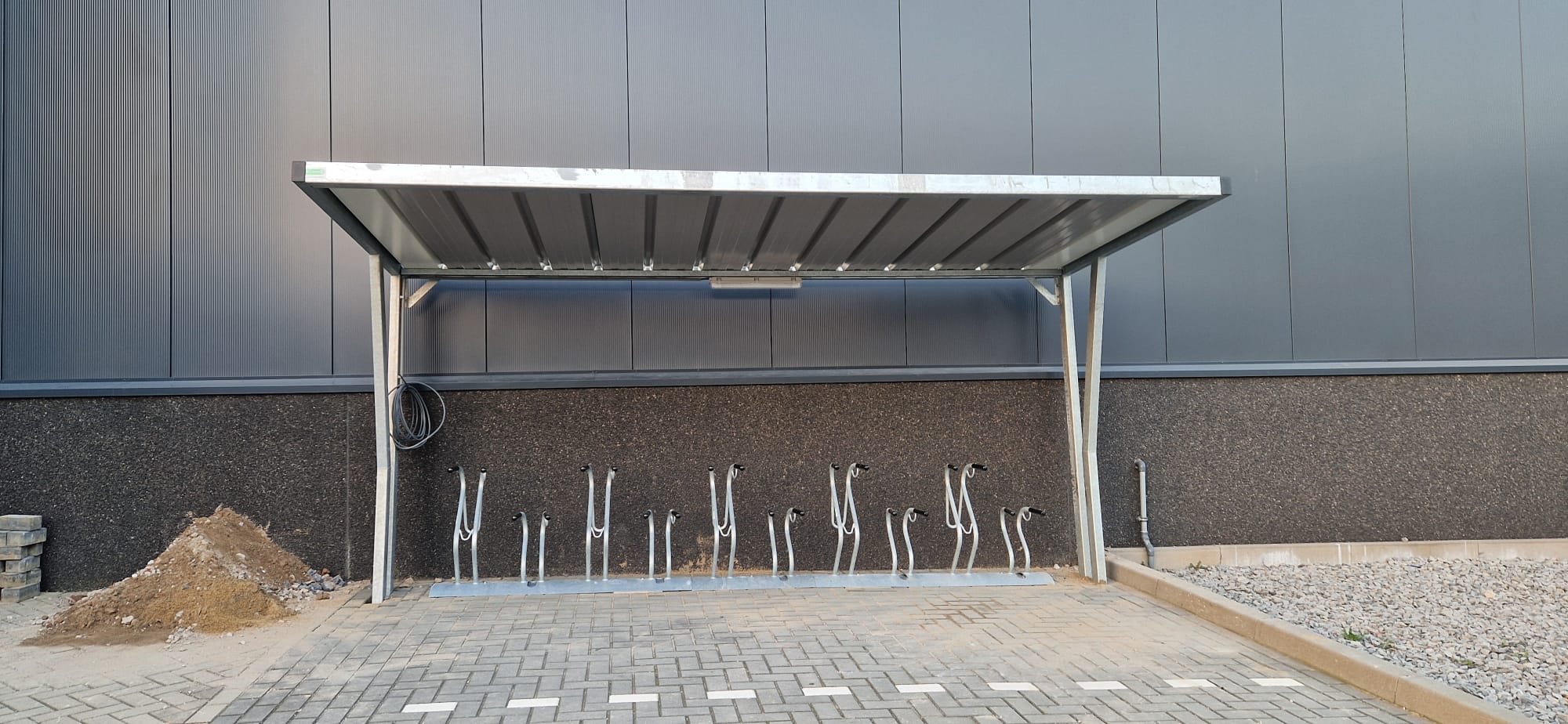 Wave fietsoverkapping - Cobra fietsenrekken - Klaver Fietsparkeren