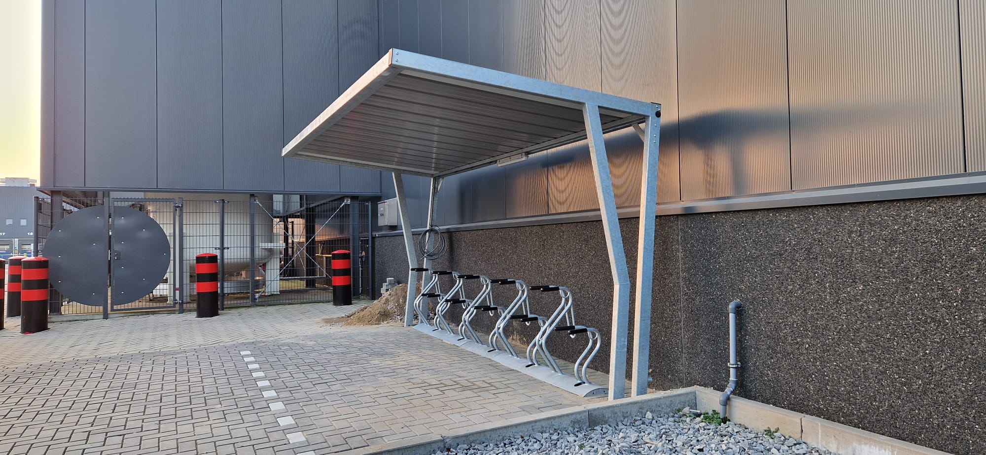 Wave fietsoverkapping - Cobra fietsenrekken - Klaver Fietsparkeren