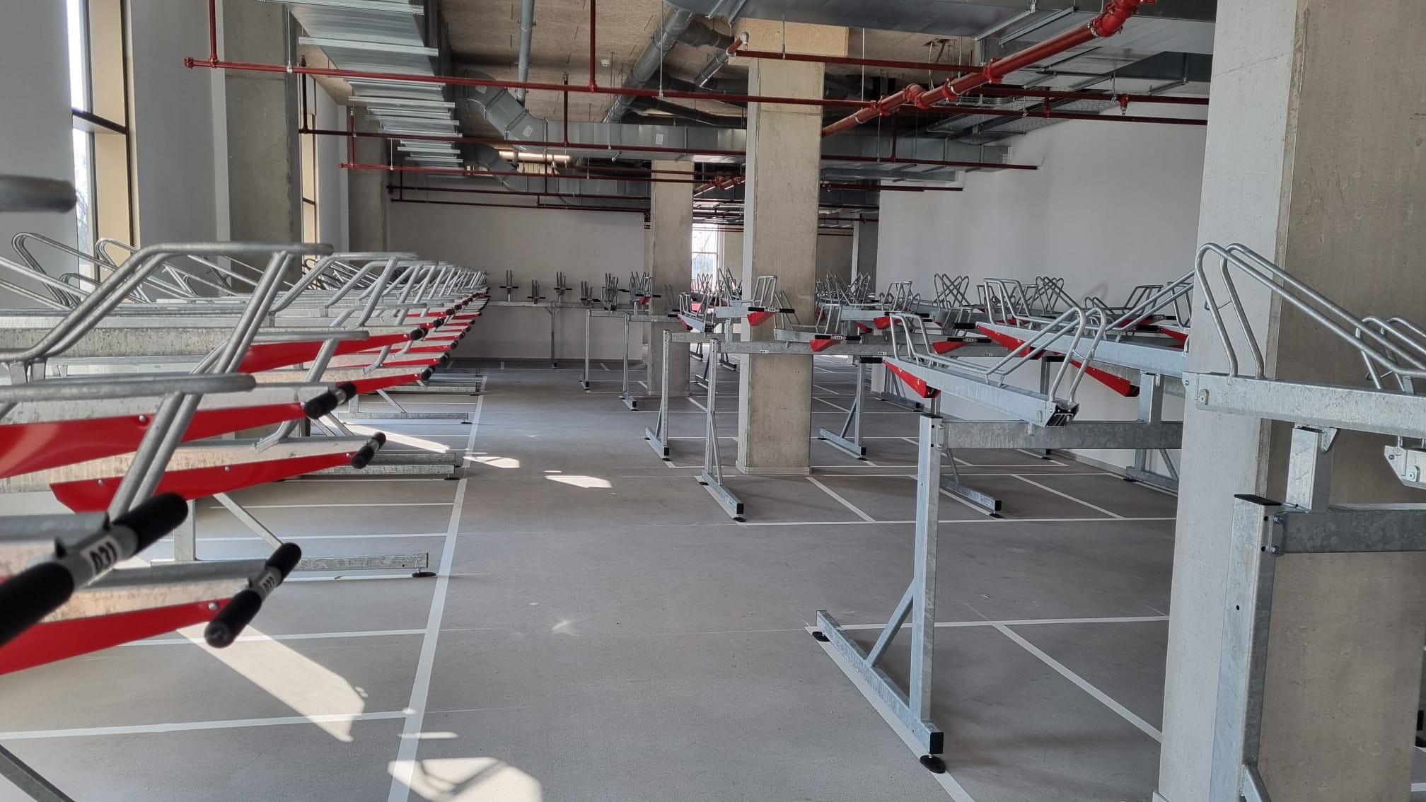 2ParkUp - Klaver Fietsparkeren - dubbellaags fietsenrekken