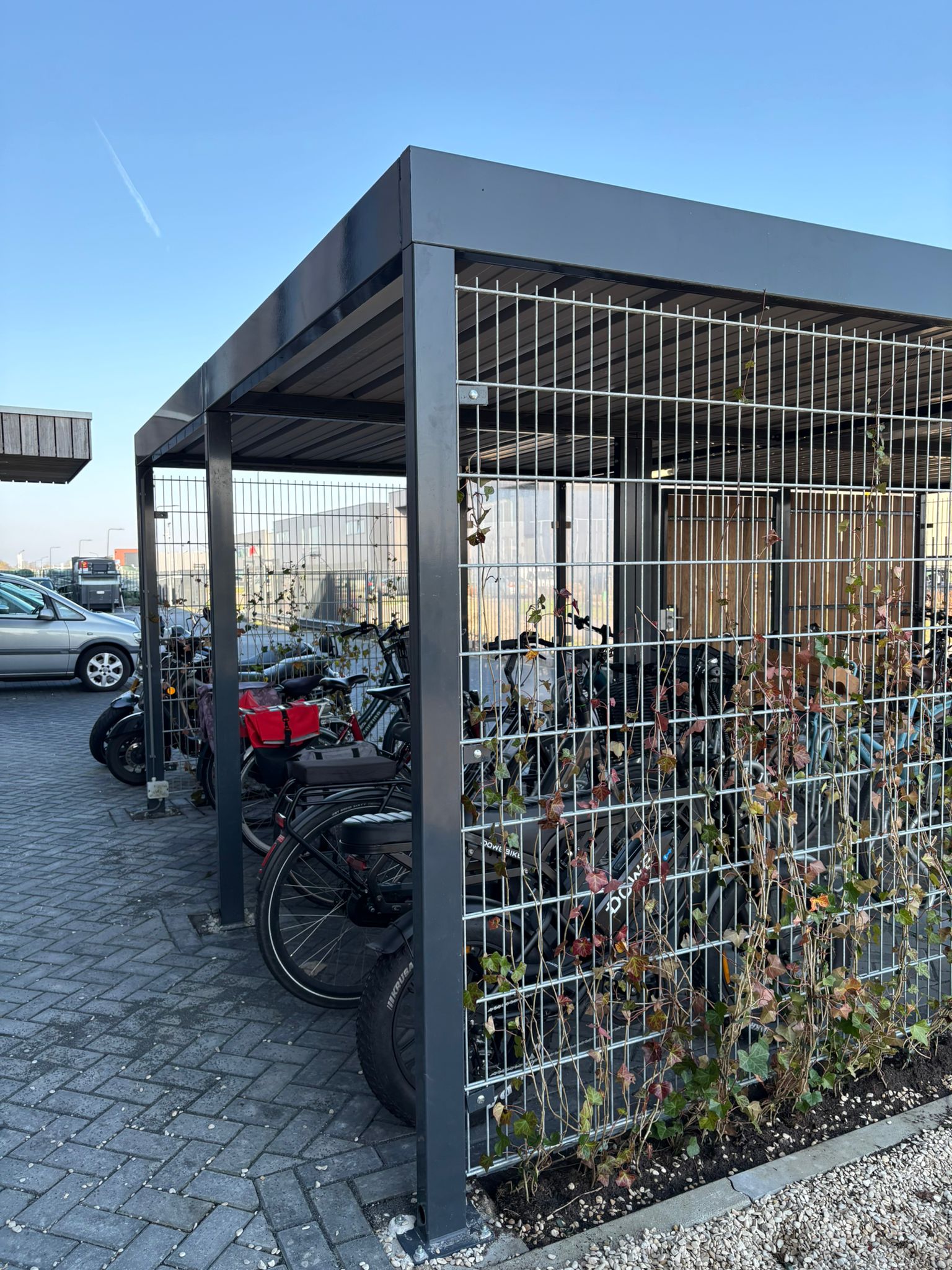 Personal care Concepts Heerhugowaard - CuBic - Cobra Light e-bike - Klaver Fietsparkeren