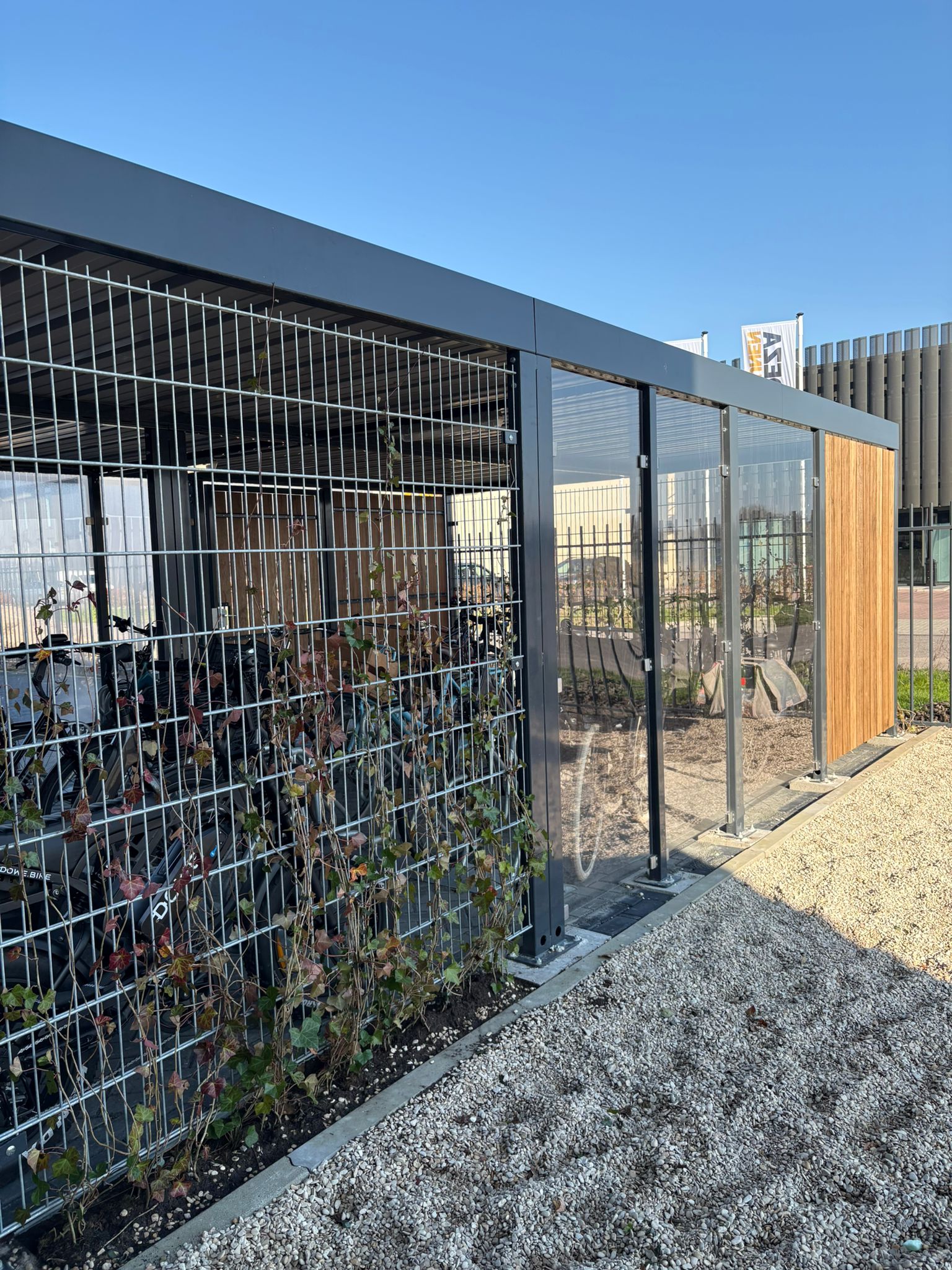 Personal care Concepts Heerhugowaard - CuBic - Cobra Light e-bike - Klaver Fietsparkeren