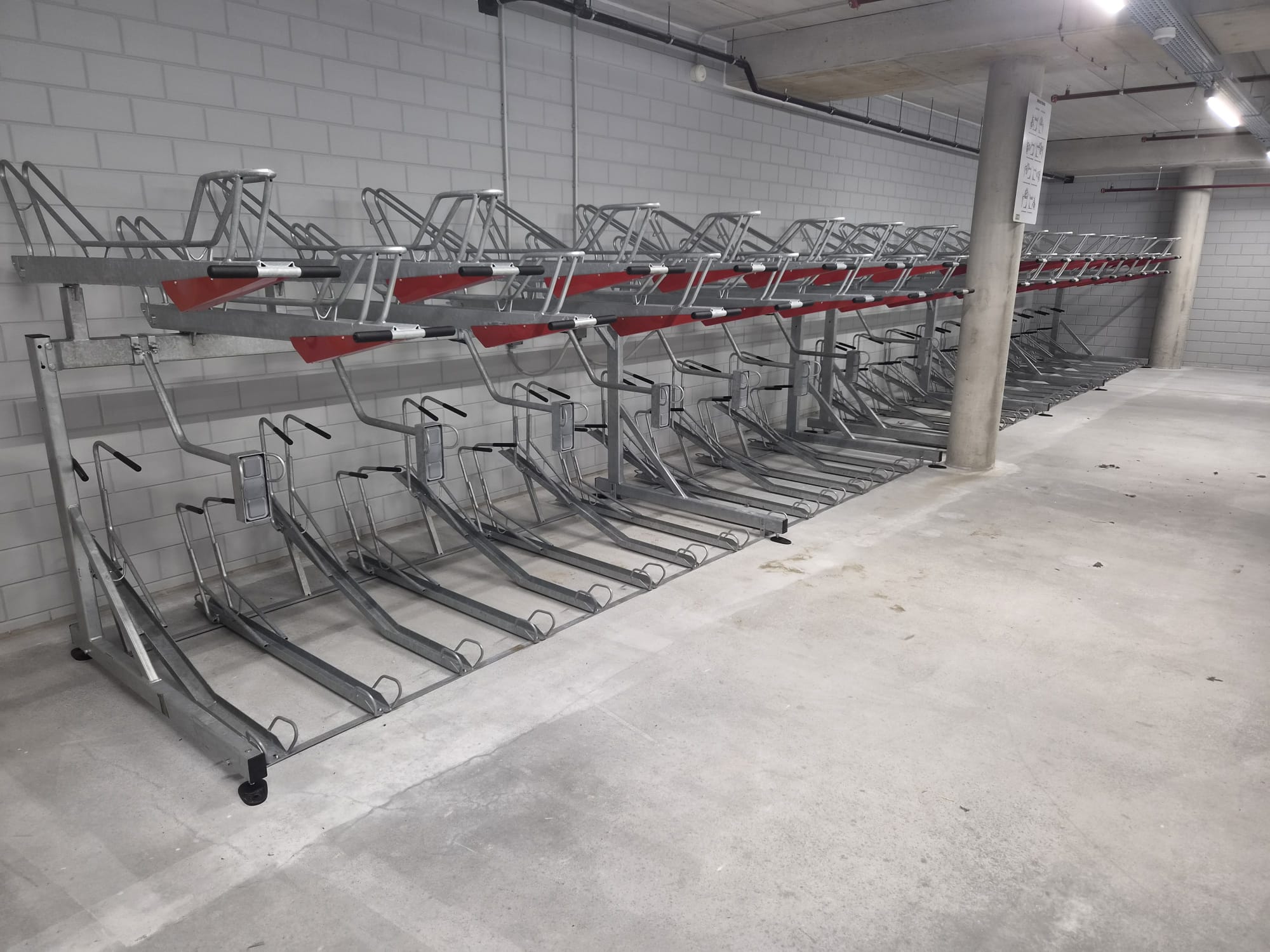 Hoeveel fietsen passen in een dubbellaags fietsenrek?